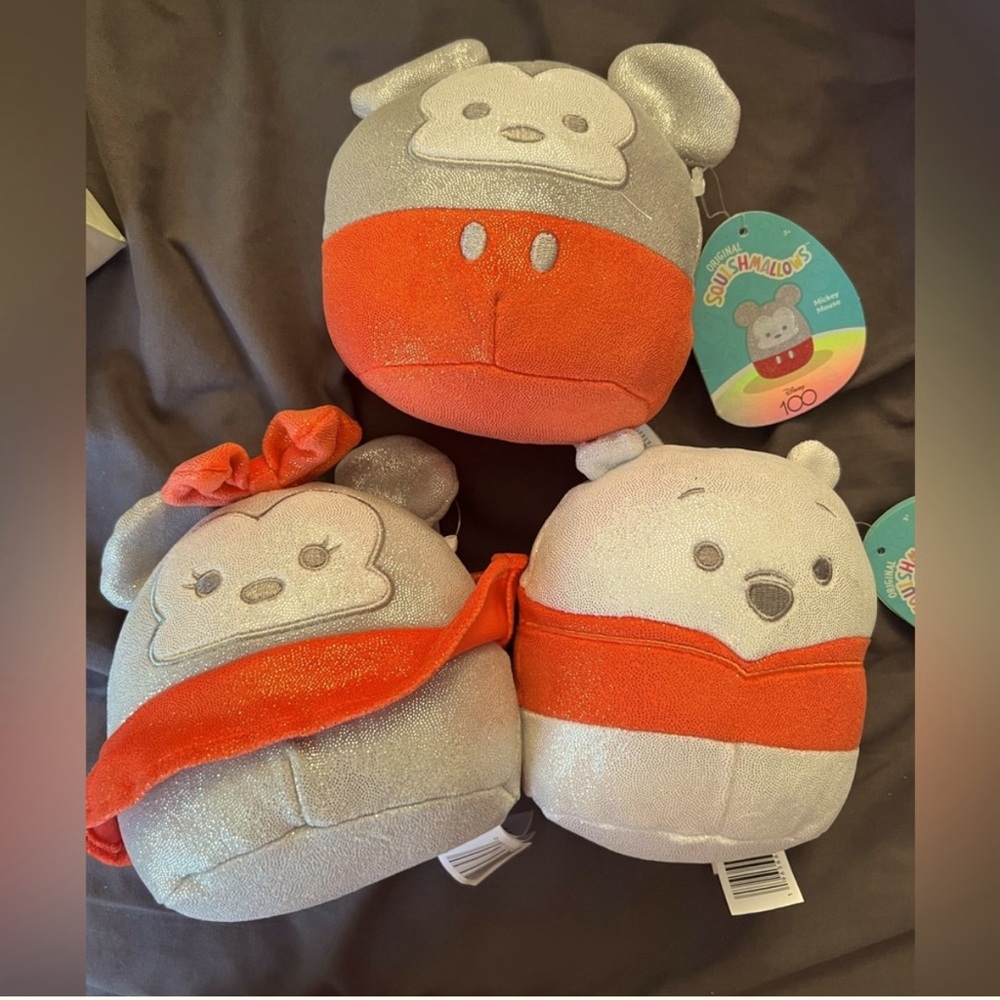 Set of 3!! Squishmallows Disney 100 Glittery
NWT
5 Inch